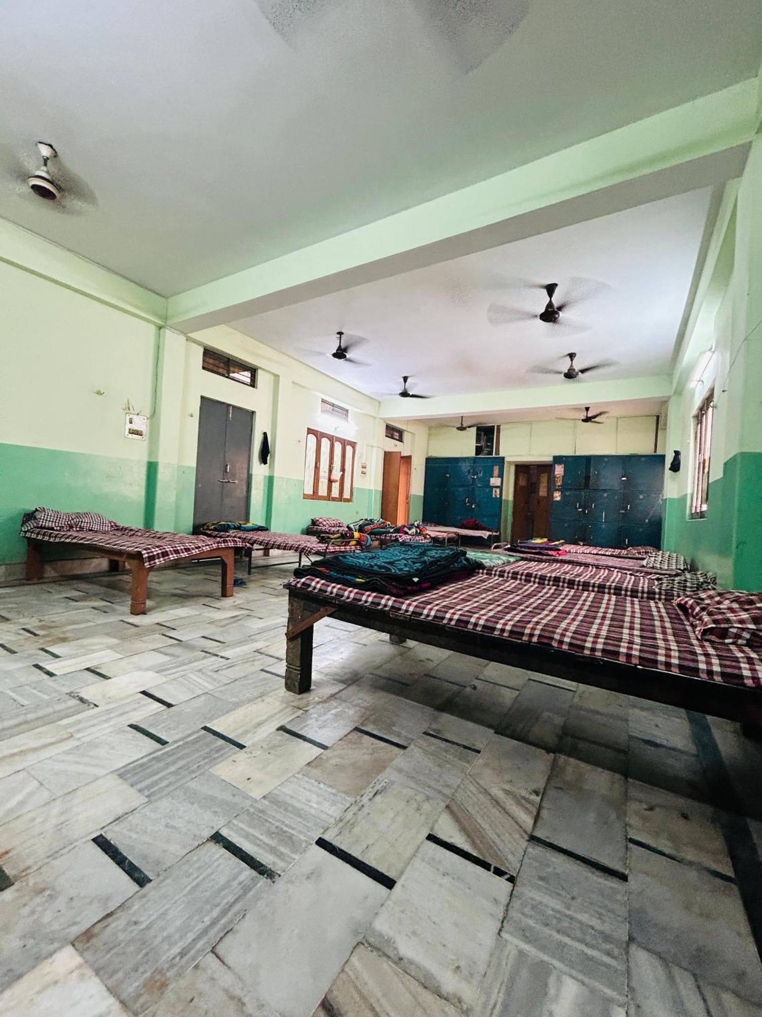 Satsang Lodge Váránasí Exteriér fotografie